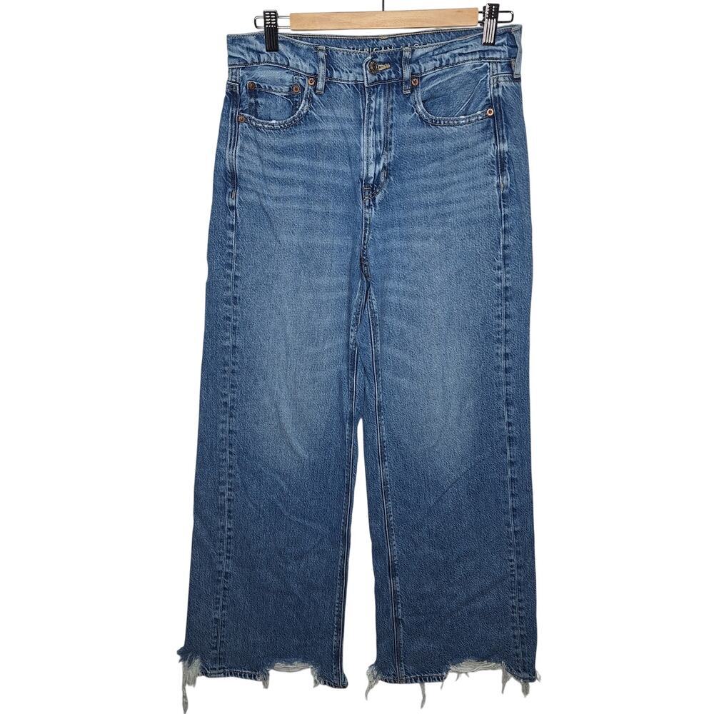American Eagle Super High Rise Wide Leg Jeans 4 Regular Chewed Hem Medium Wash